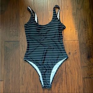 Zyia one piece stripe swimsuit size medium